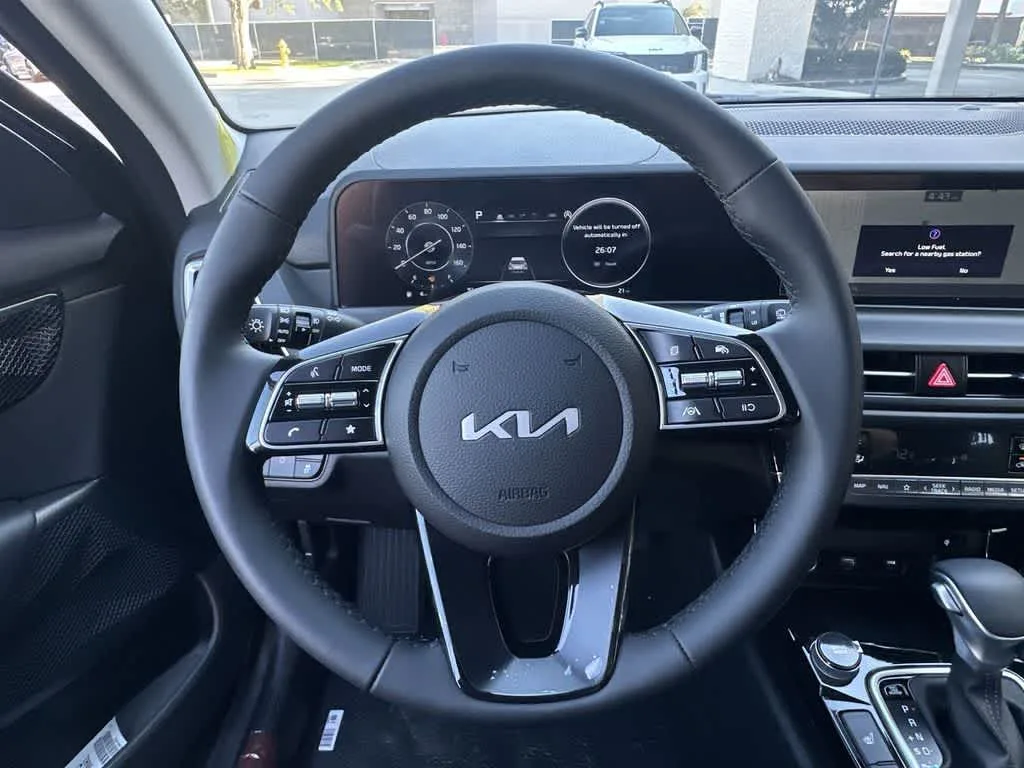 2026 Kia Seltos EX photo 15