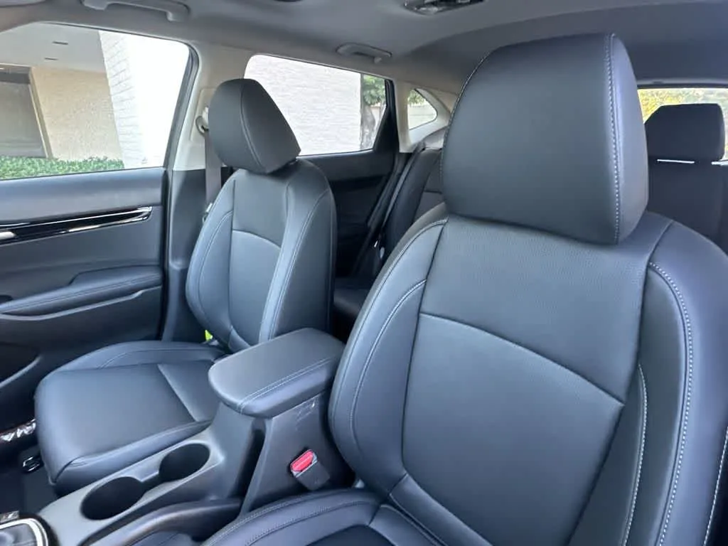 2026 Kia Seltos EX photo 14