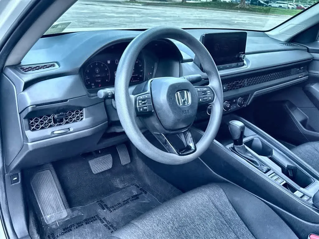 2024 Honda Accord LX photo 13