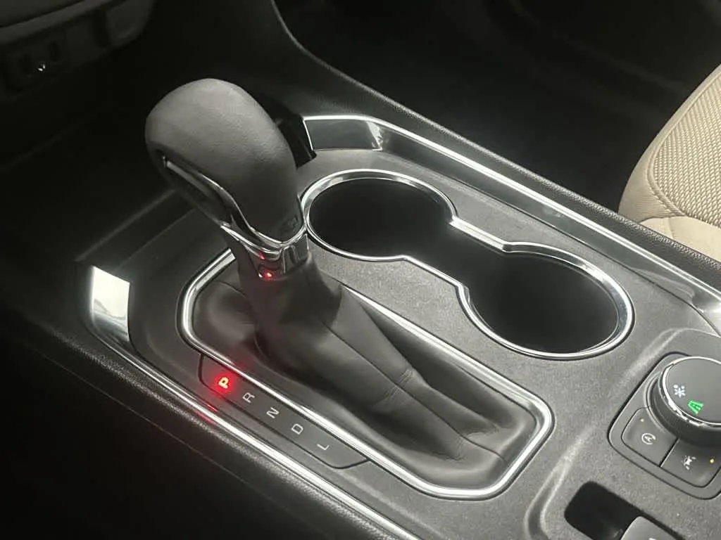 2023 Chevrolet Traverse LS photo 21