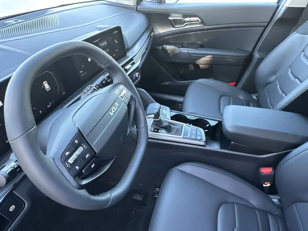2026 Kia Sportage SX-Prestige photo 13