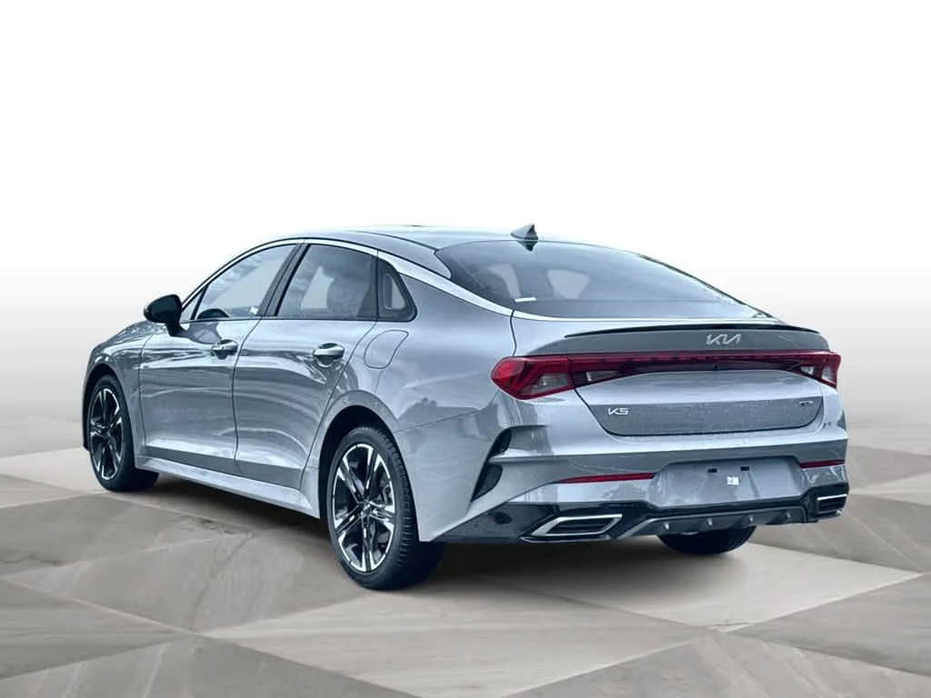 2024 Kia K5 GT-Line photo 6