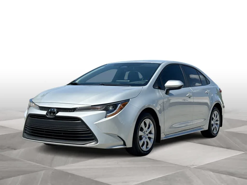 2025 Toyota Corolla LE photo 4