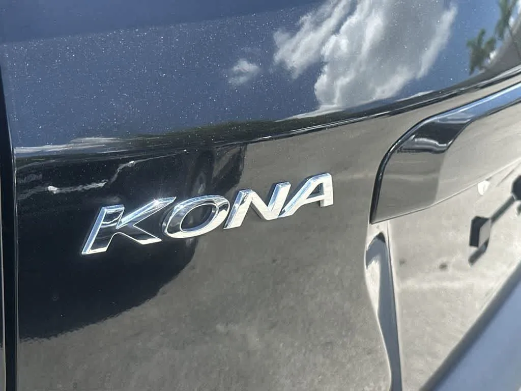 2023 Hyundai Kona SEL photo 11