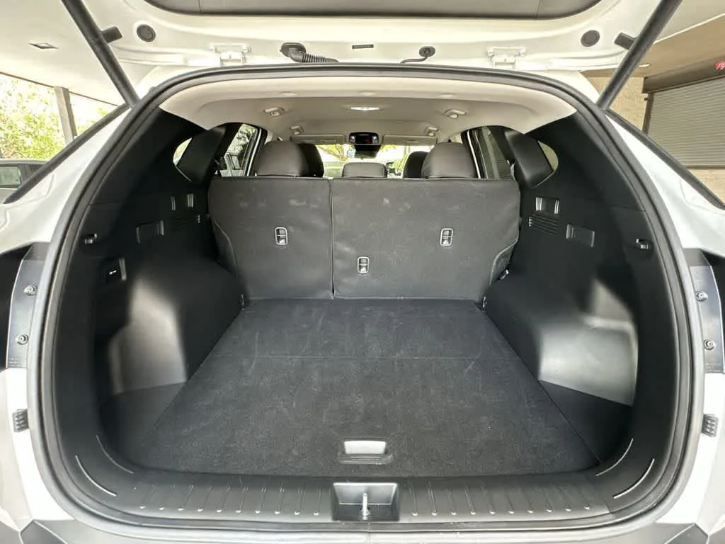 2026 Hyundai Tucson SEL photo 12