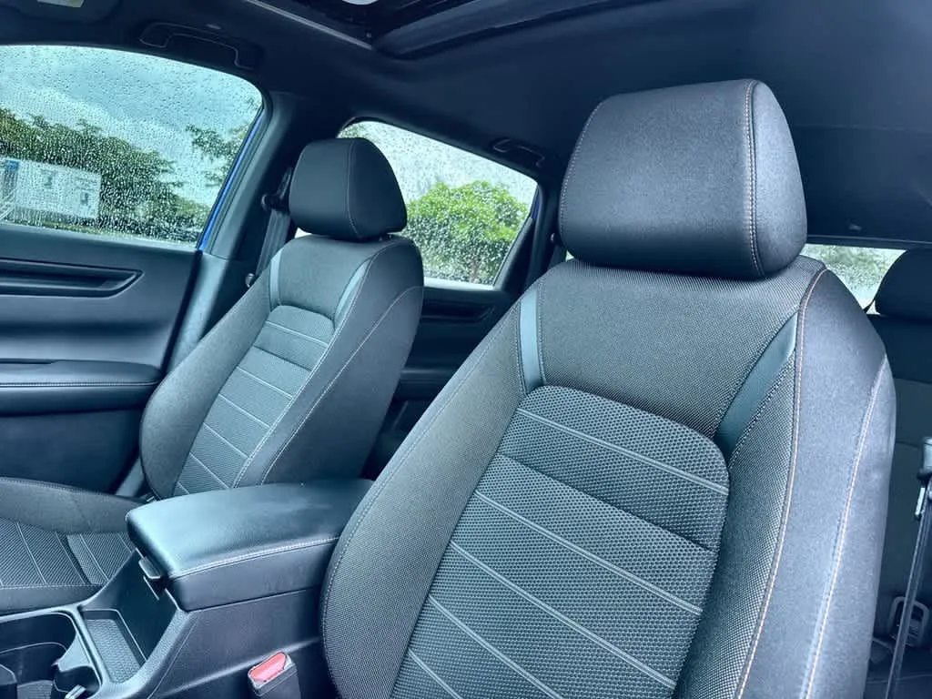2023 Honda CR-V Hybrid Sport photo 14