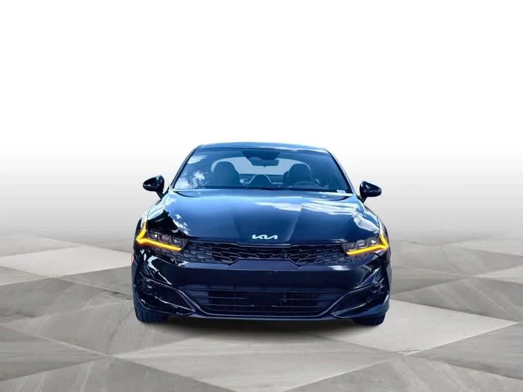 2024 Kia K5 GT-Line photo 3