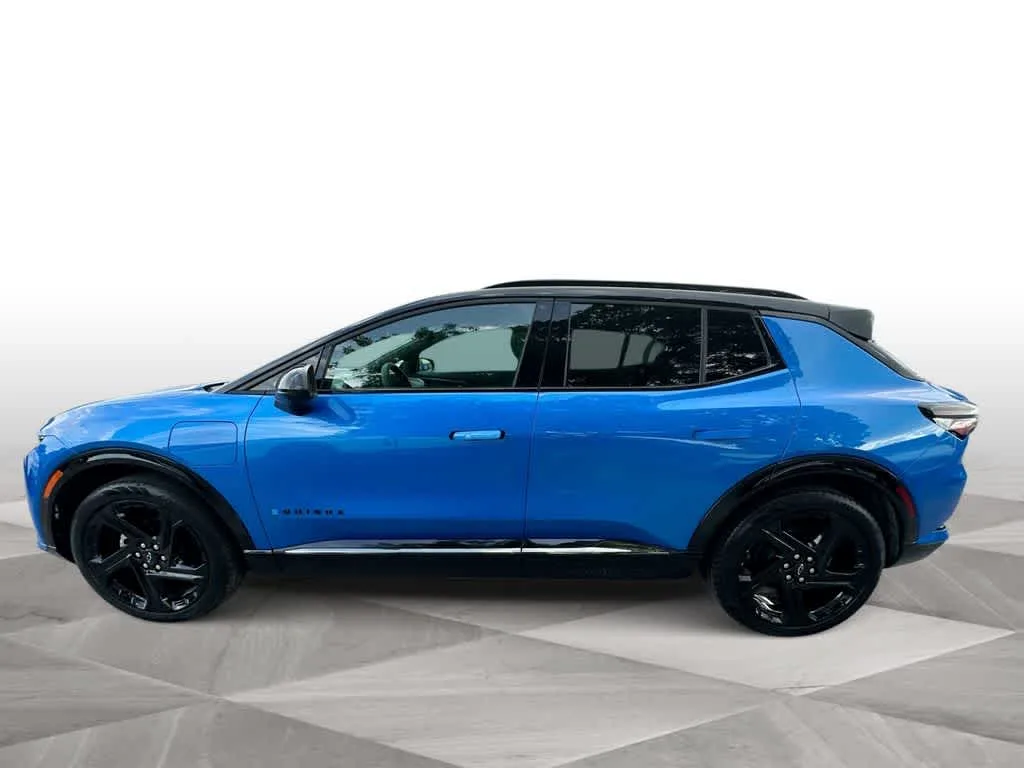 2026 Chevrolet Equinox EV RS photo 5