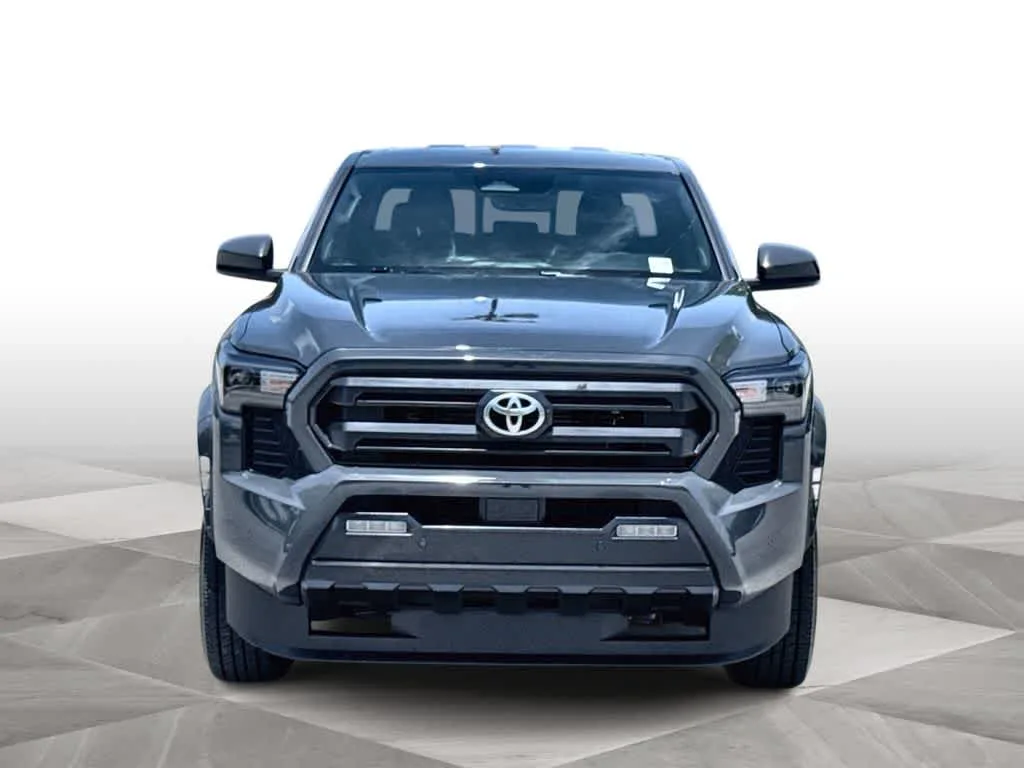 2025 Toyota Tacoma SR5 photo 3