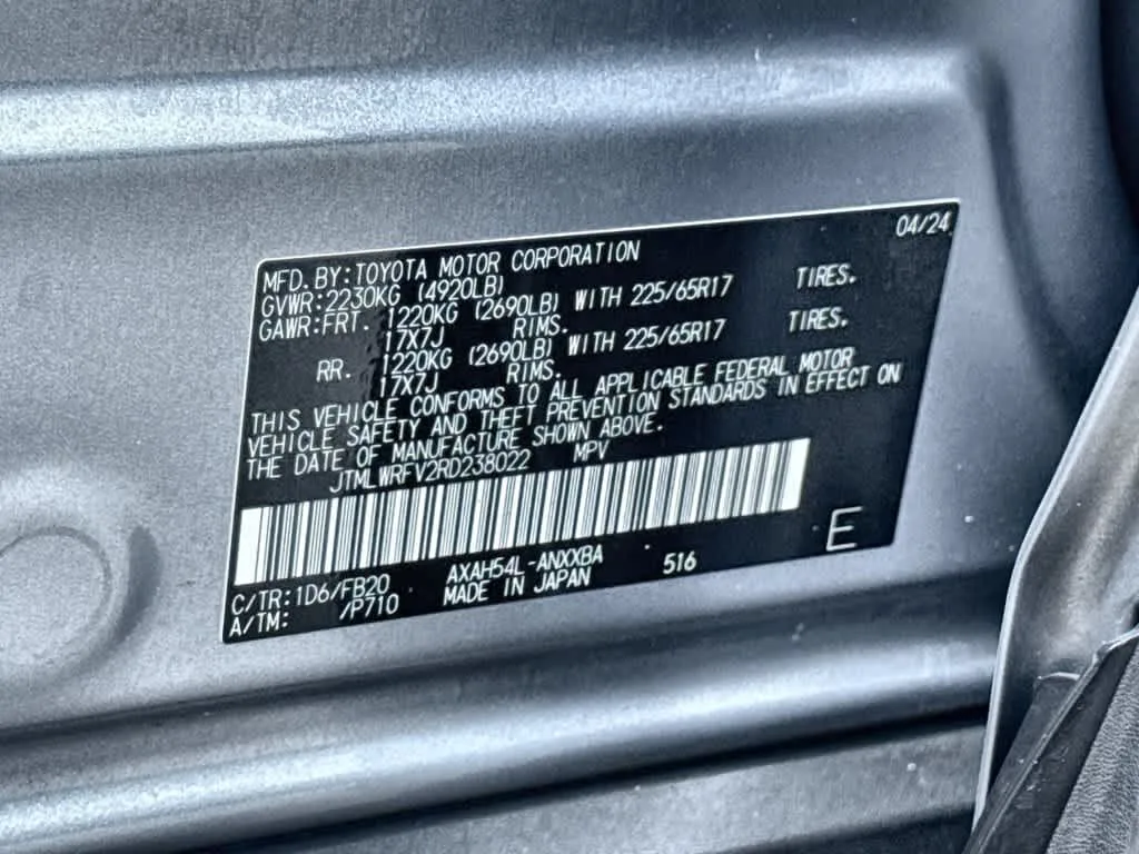 2024 Toyota RAV4 Hybrid LE photo 29