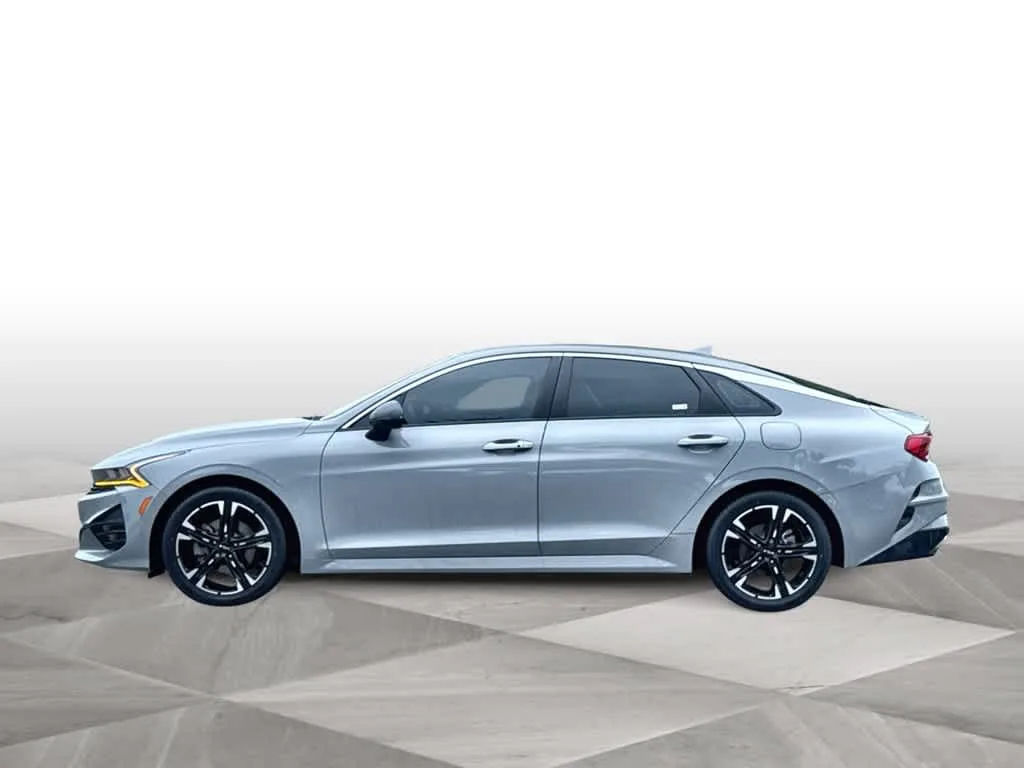 2024 Kia K5 GT-Line photo 5