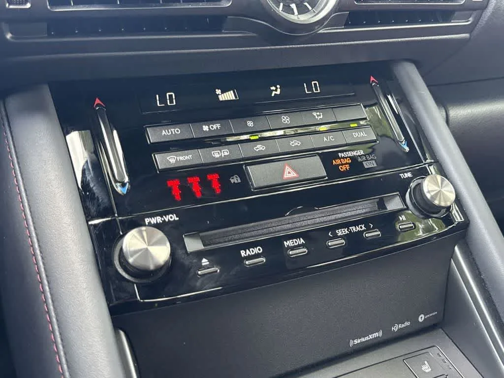 2023 Lexus IS 300 photo 20