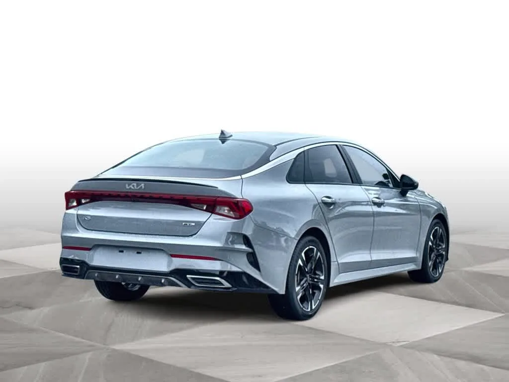 2024 Kia K5 GT-Line photo 8