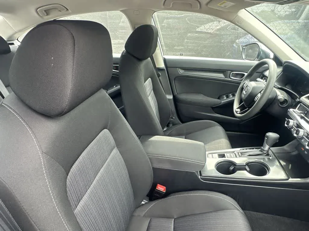 2024 Honda Civic LX photo 27
