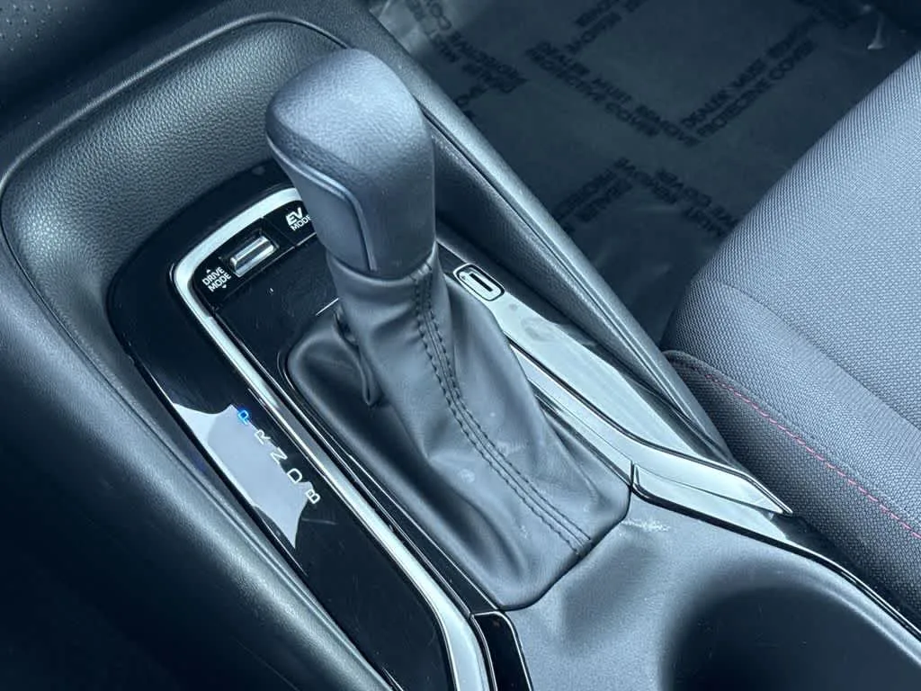 2024 Toyota Corolla Hybrid SE photo 21