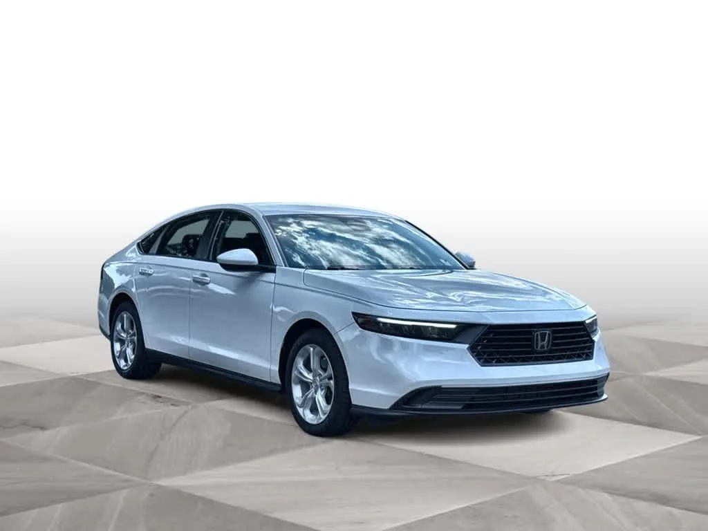 2024 Honda Accord LX photo 2