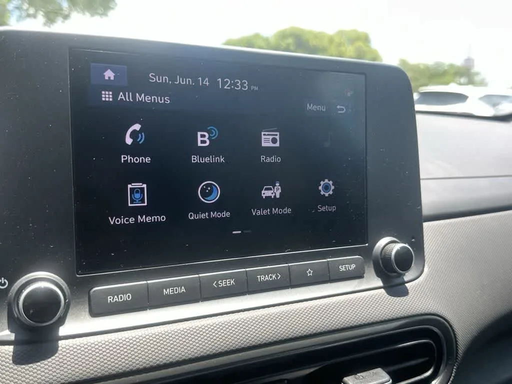 2023 Hyundai Kona SEL photo 25