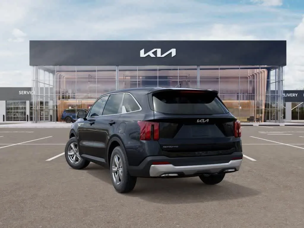 2026 Kia Sorento LX photo 4