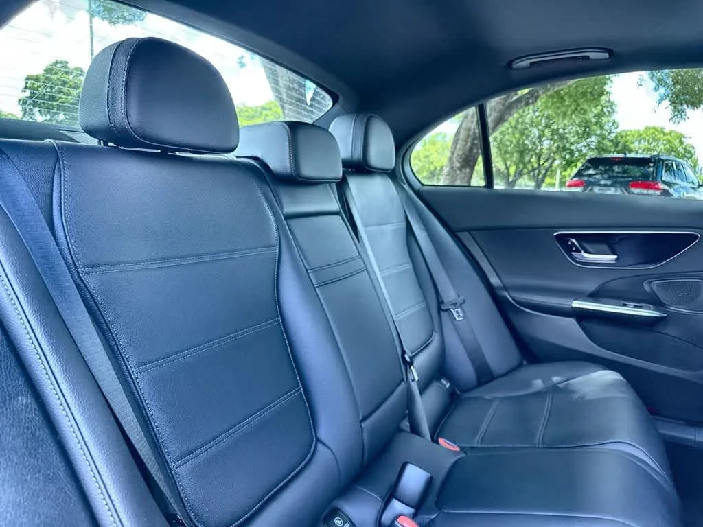 2025 Mercedes-Benz C 300 C 300 photo 26