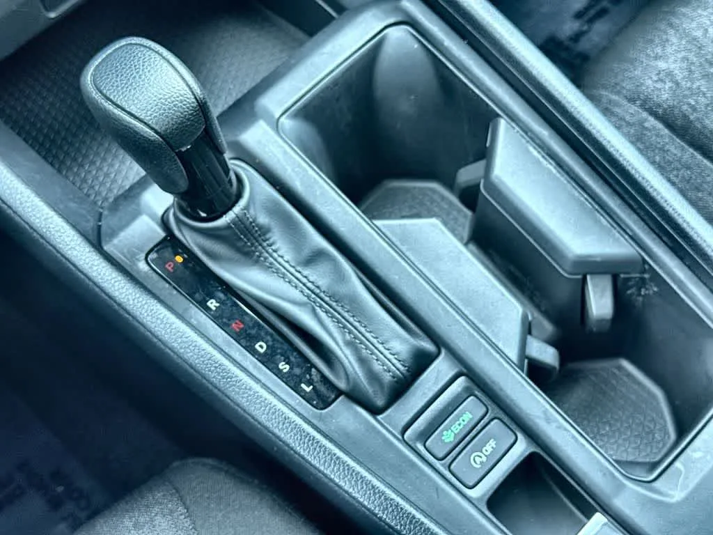2025 Honda Accord LX photo 21