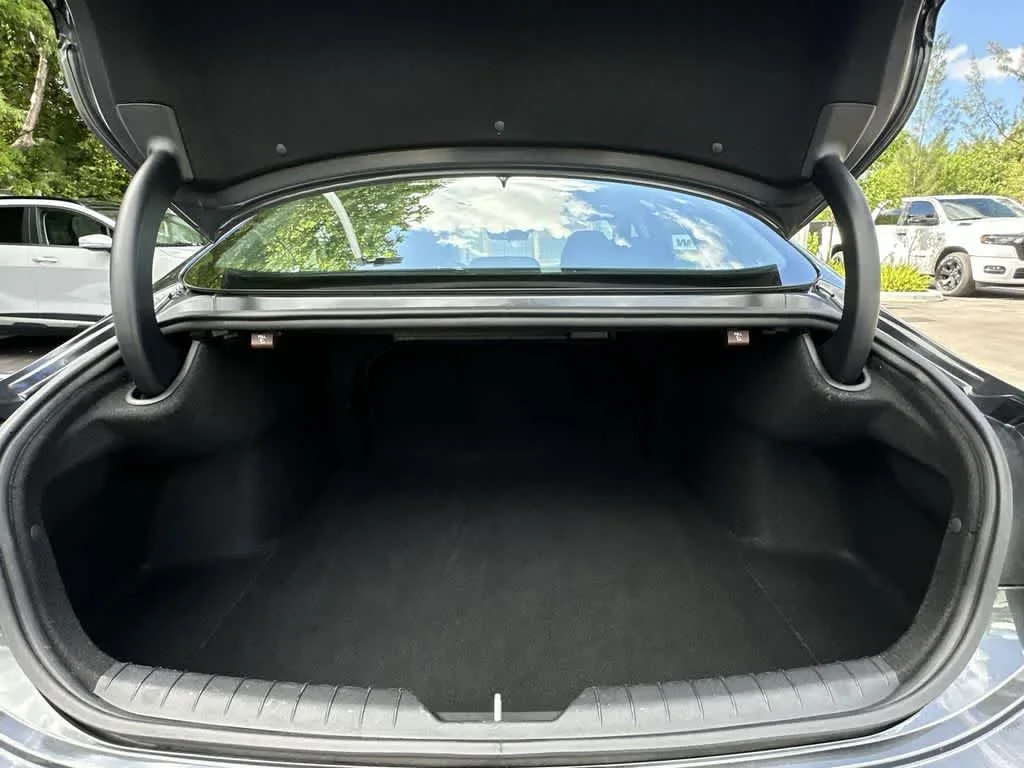 2025 Hyundai Sonata Hybrid SEL photo 12