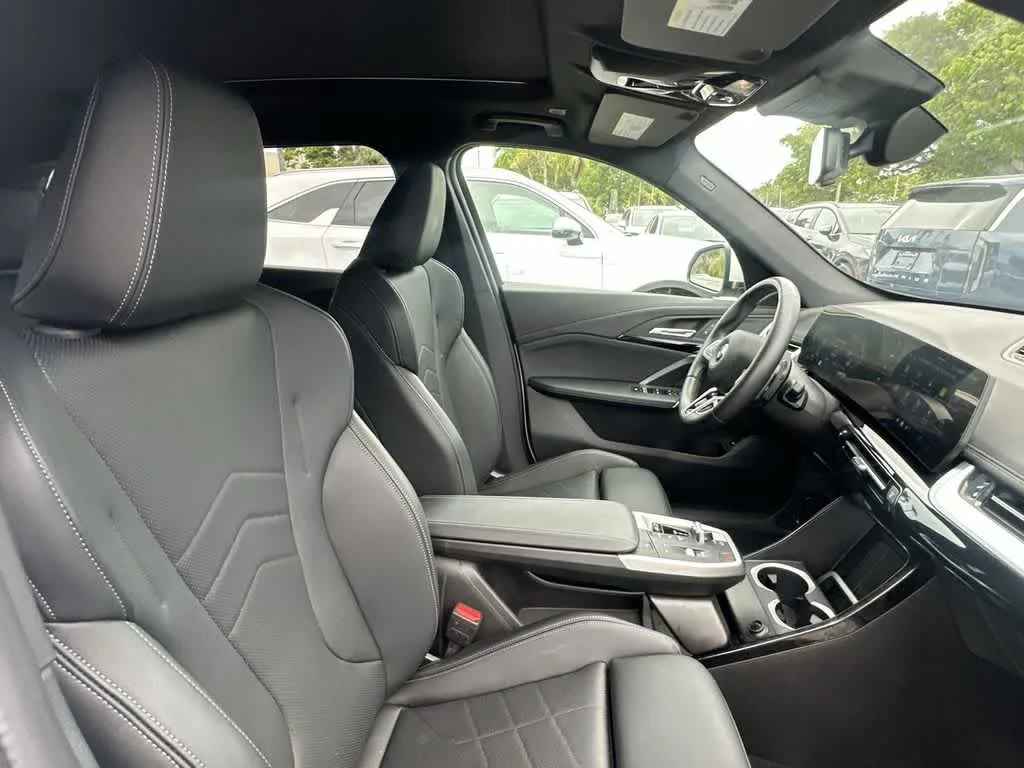 2025 BMW X1 xDrive28i xDrive28i photo 13