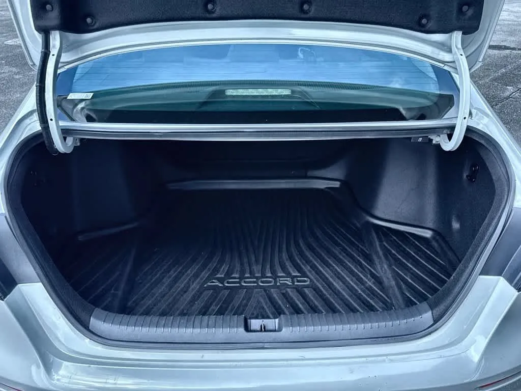 2024 Honda Accord LX photo 25