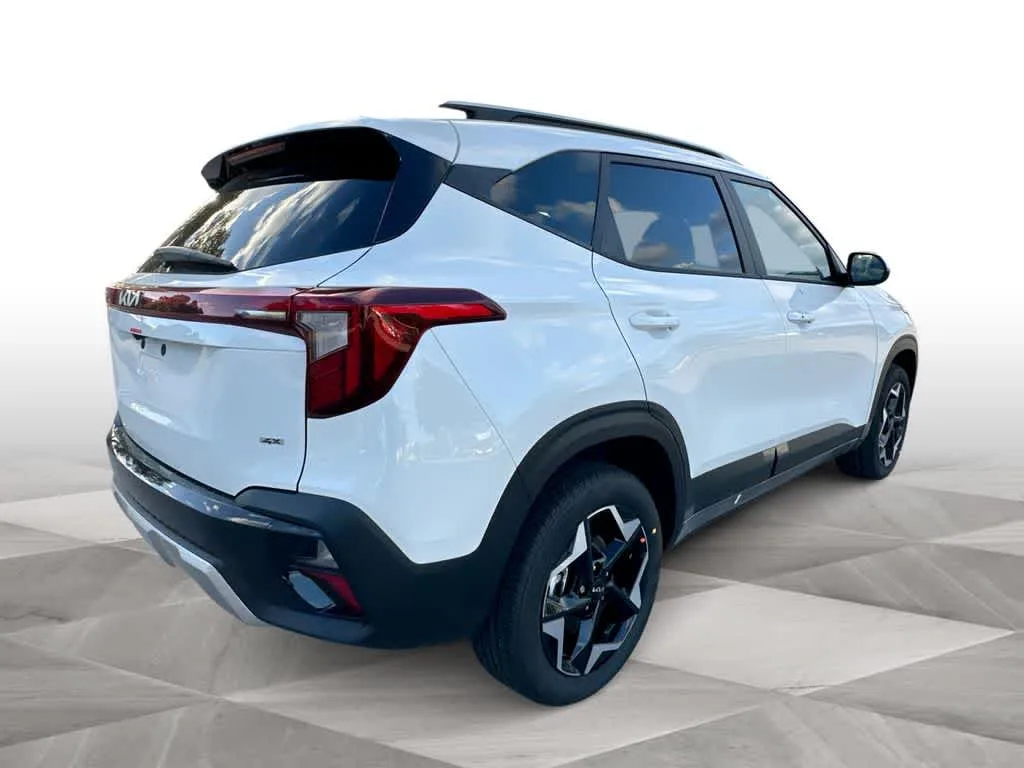 2026 Kia Seltos S photo 8