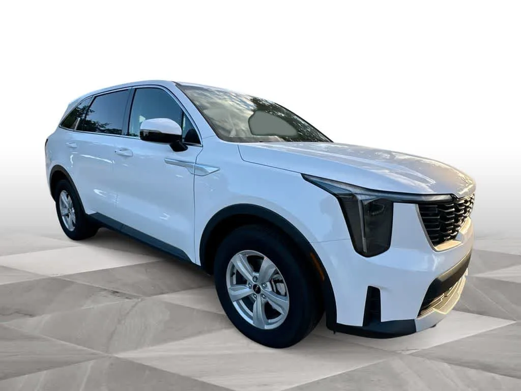 2026 Kia Sorento LX photo 2