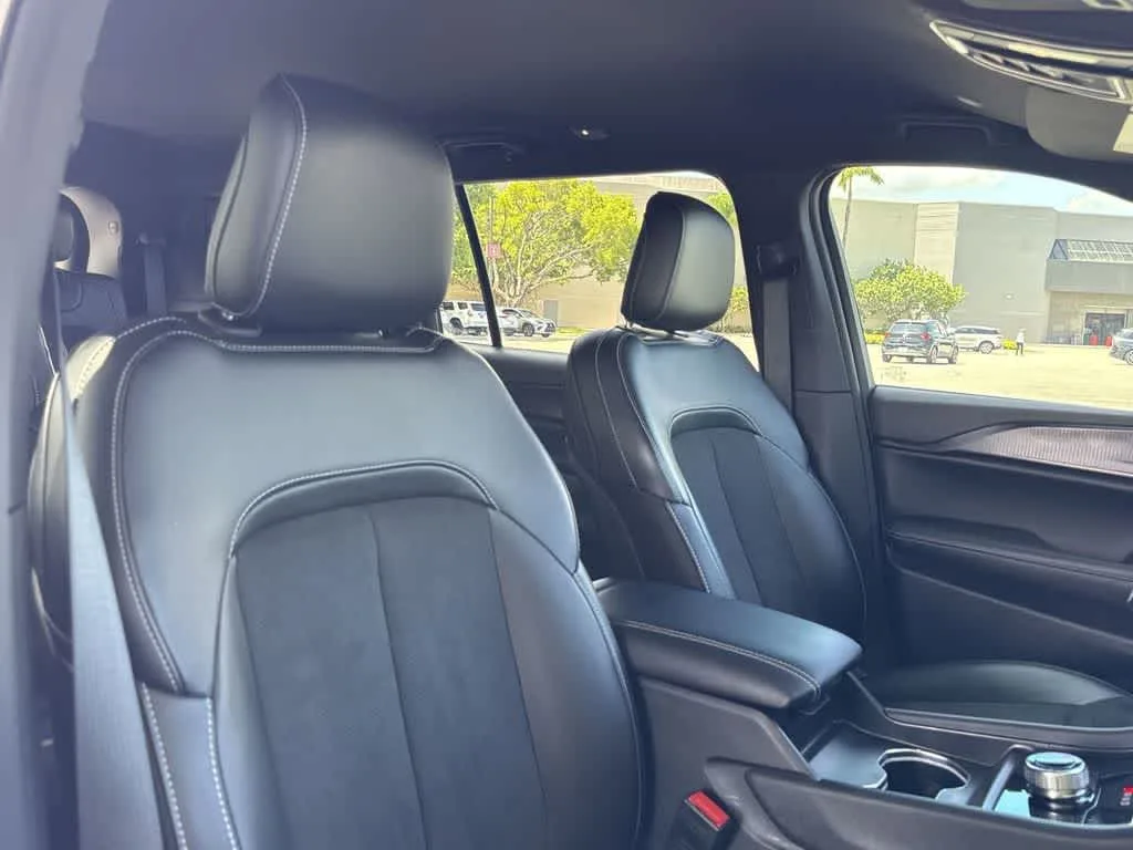 2024 Jeep Grand Cherokee L Altitude photo 25