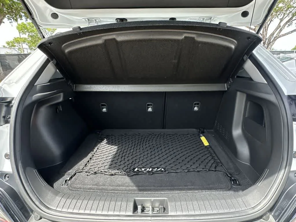 2023 Hyundai Kona SE photo 12