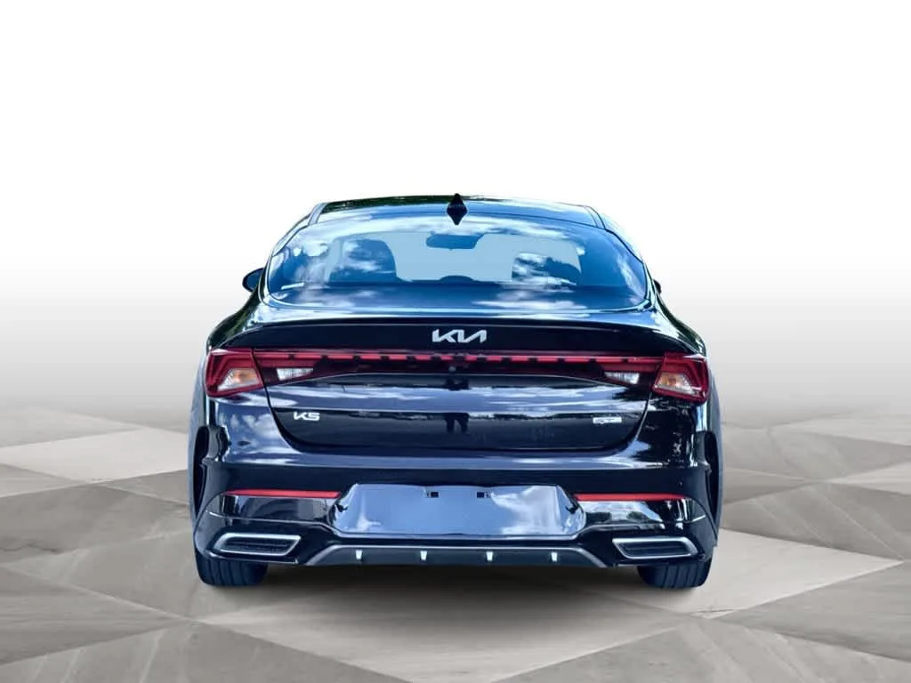 2024 Kia K5 GT-Line photo 7