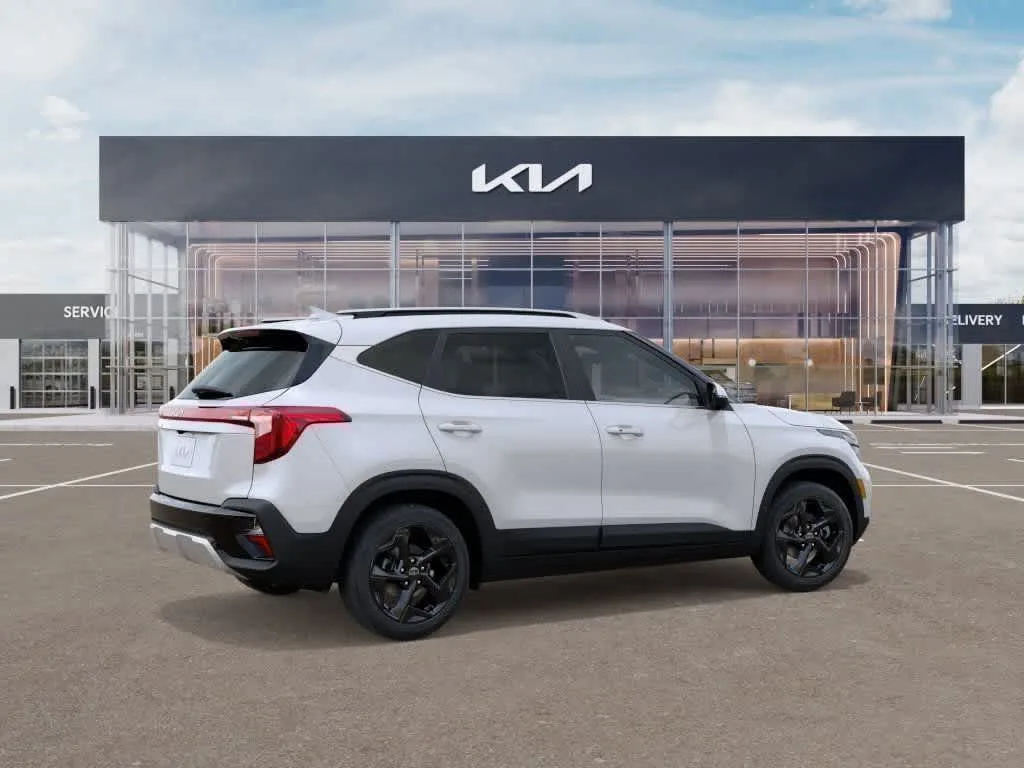 2026 Kia Seltos EX photo 6