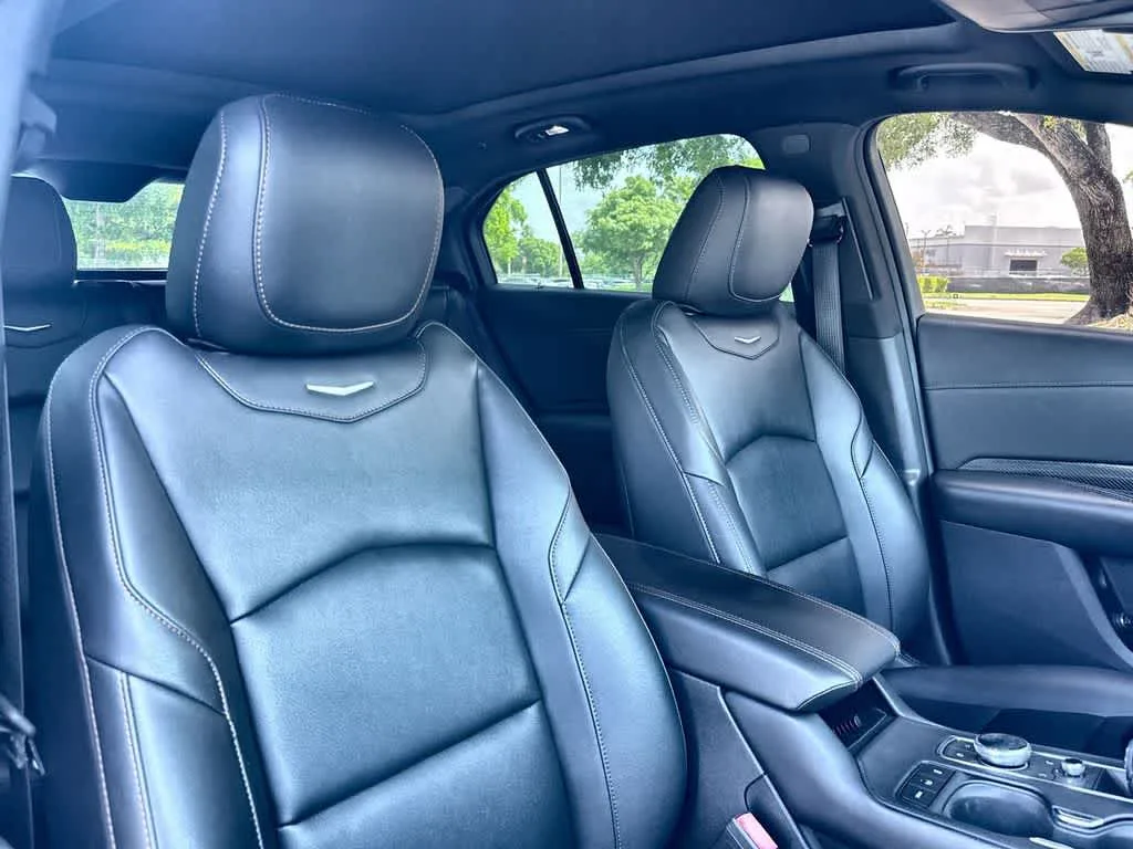 2022 Cadillac XT4 FWD Sport photo 27