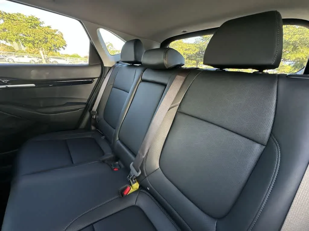 2026 Kia Seltos EX photo 21