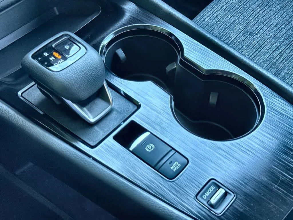 2023 Nissan Rogue SV photo 21