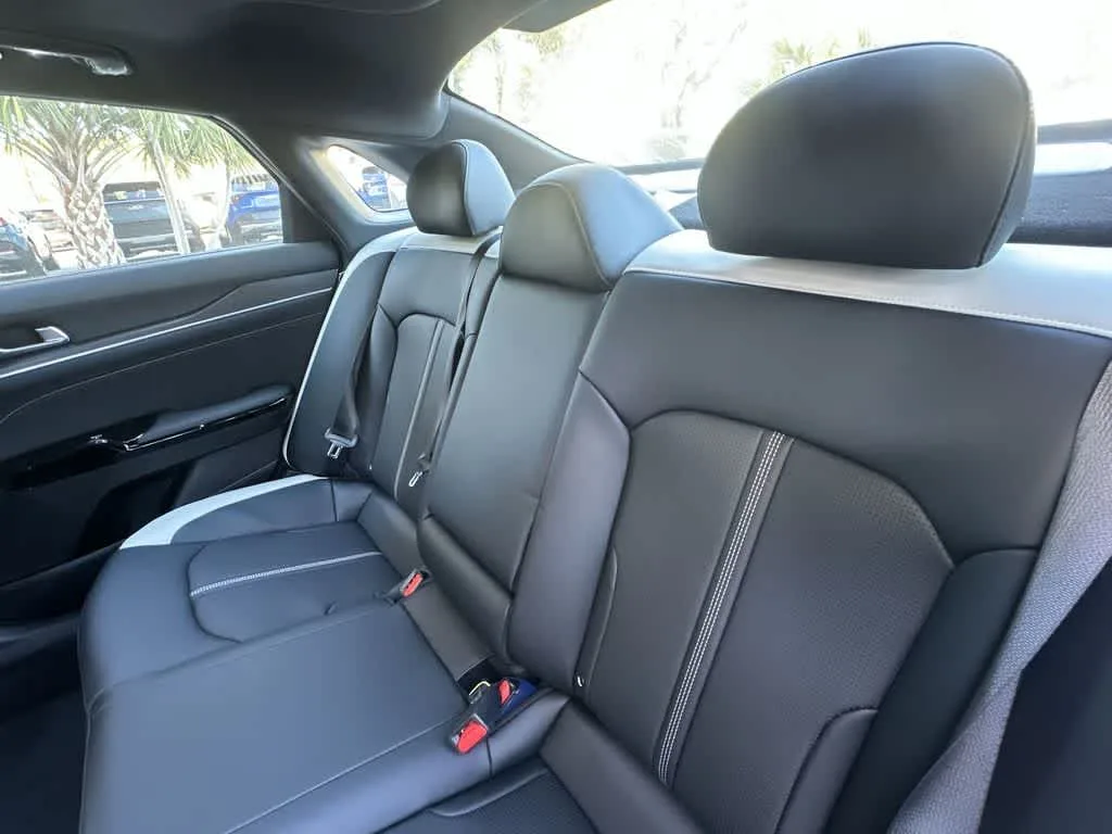 2026 Kia K5 GT-Line photo 22