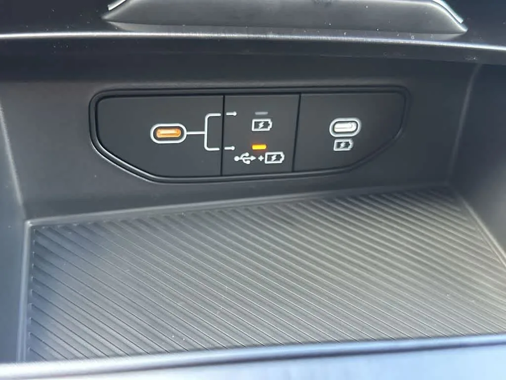 2026 Kia Sportage Hybrid S photo 17