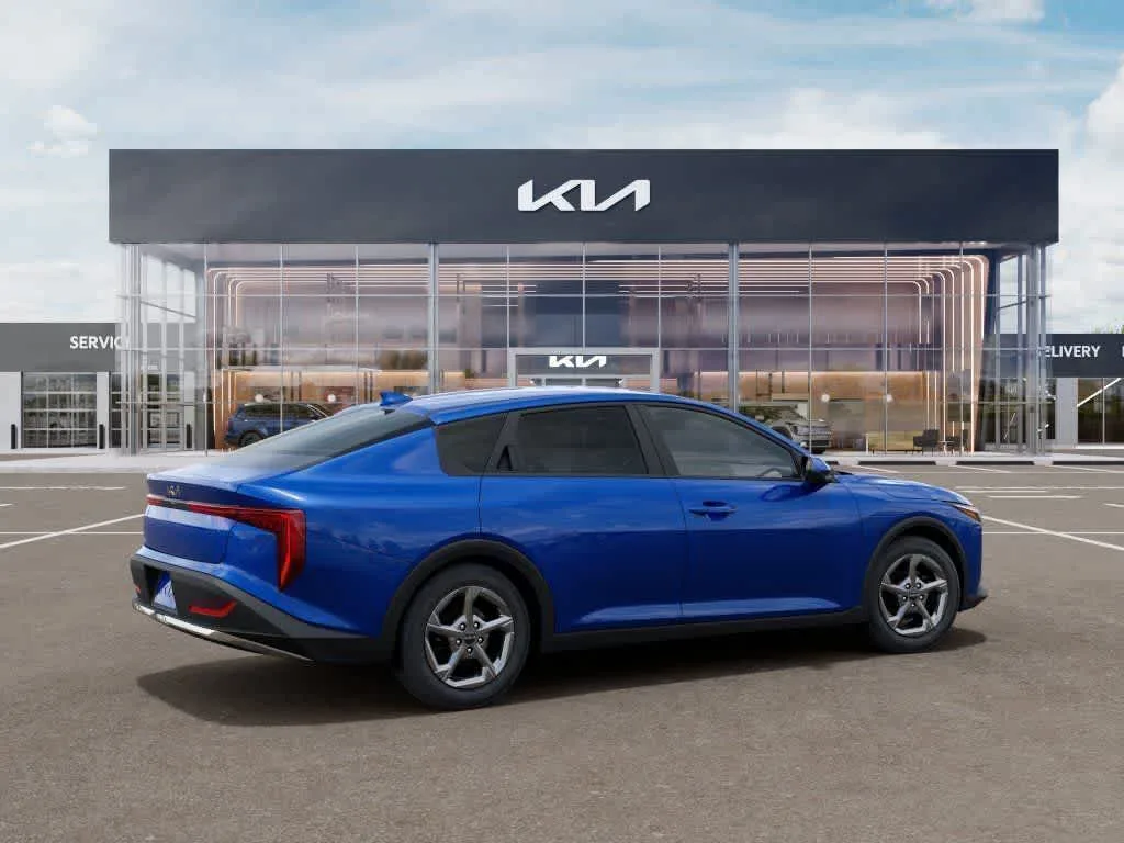 2026 Kia K4 LXS photo 5