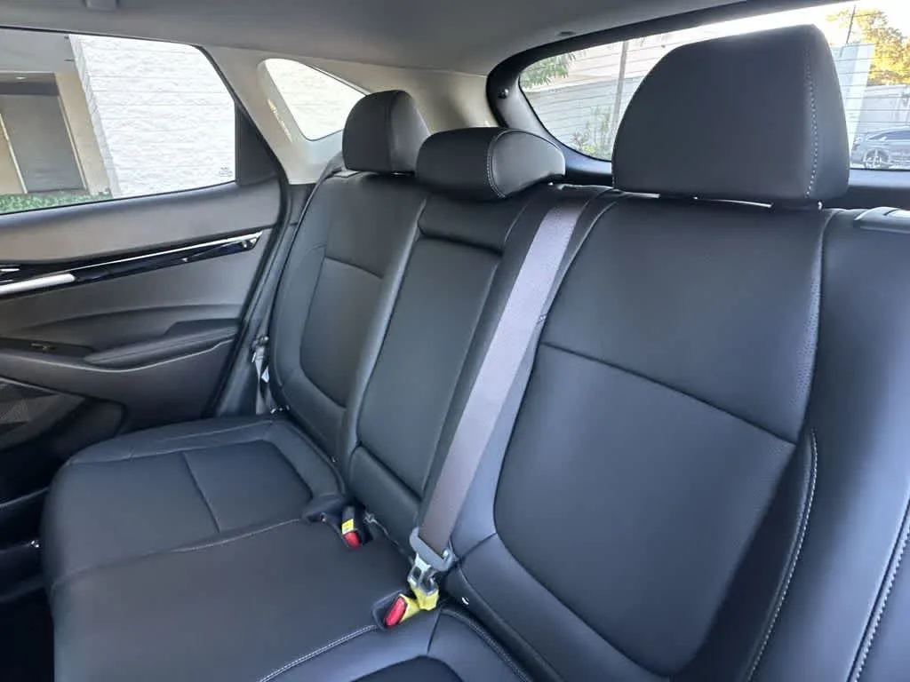 2026 Kia Seltos EX photo 22