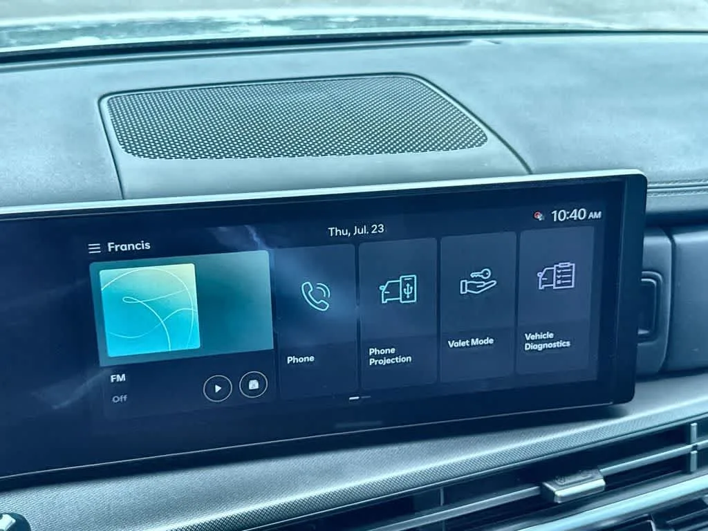 2024 Hyundai Santa Fe SE photo 18