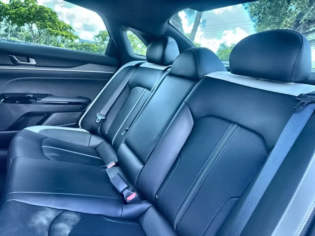 2025 Kia K5 GT-Line photo 22