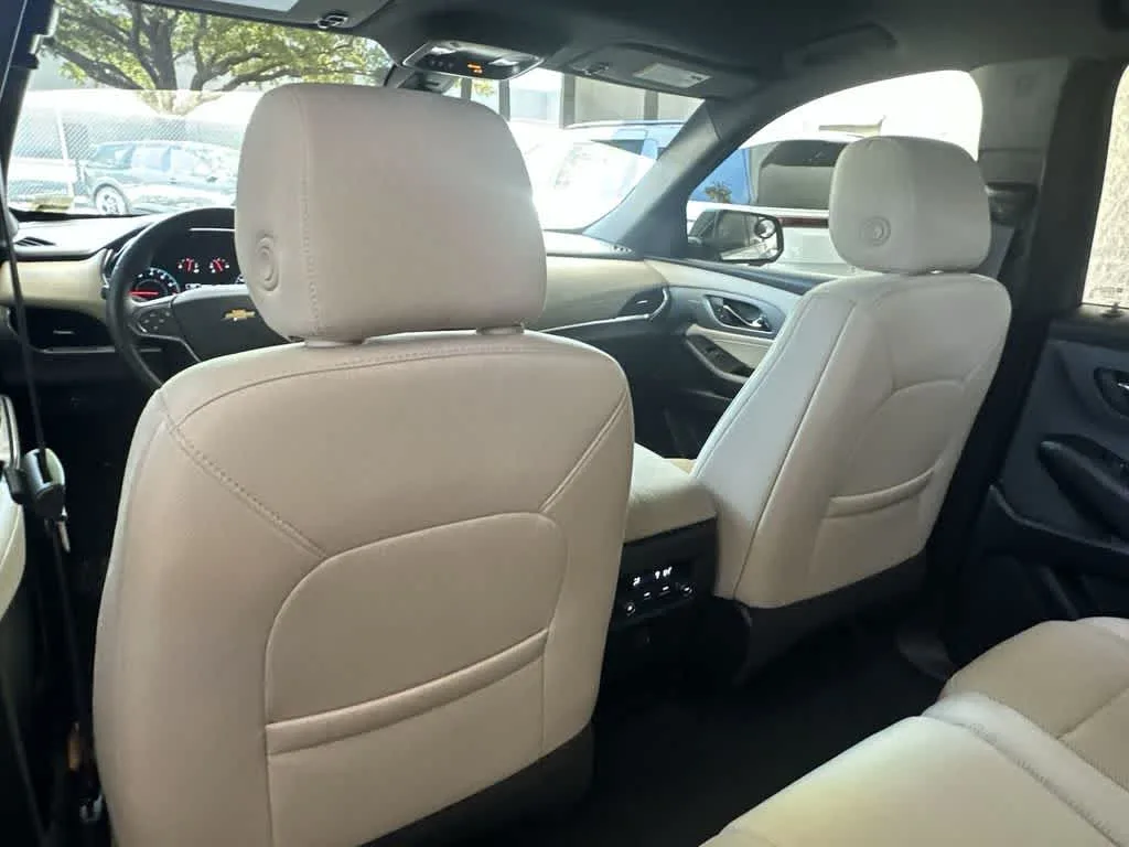 2023 Chevrolet Traverse LS photo 23