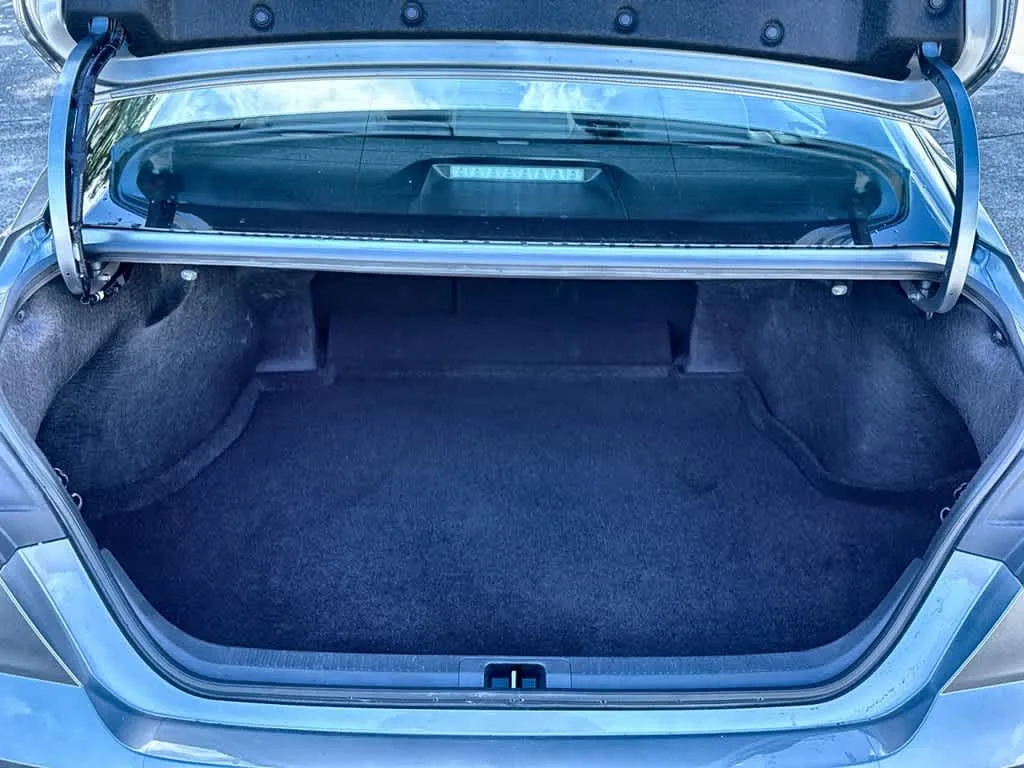 2025 Toyota Camry SE photo 25