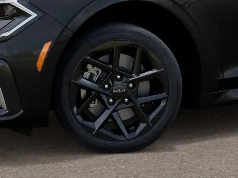 2026 Kia K5 LXS photo 9