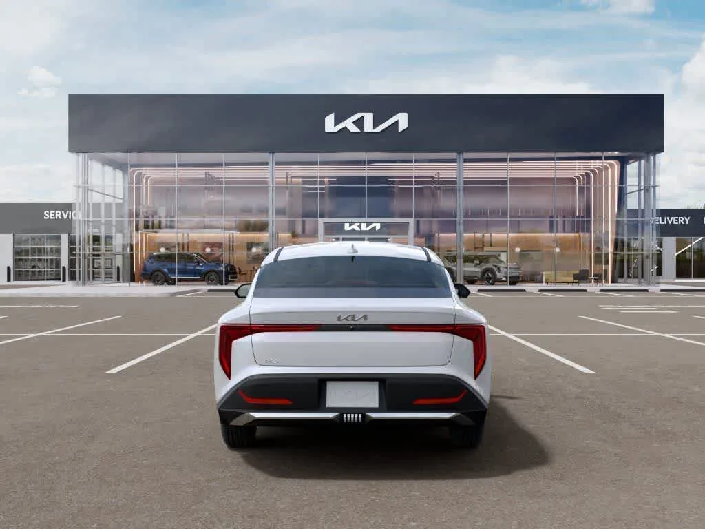 2026 Kia K4 LXS photo 4