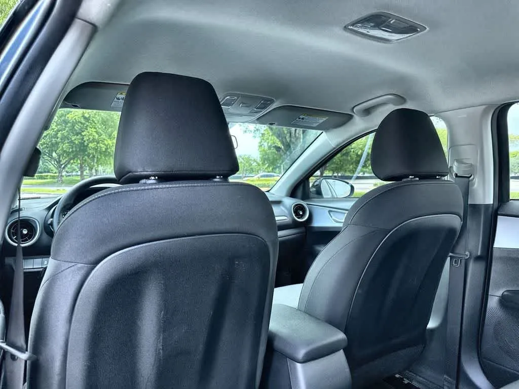 2024 Kia Forte LXS photo 23
