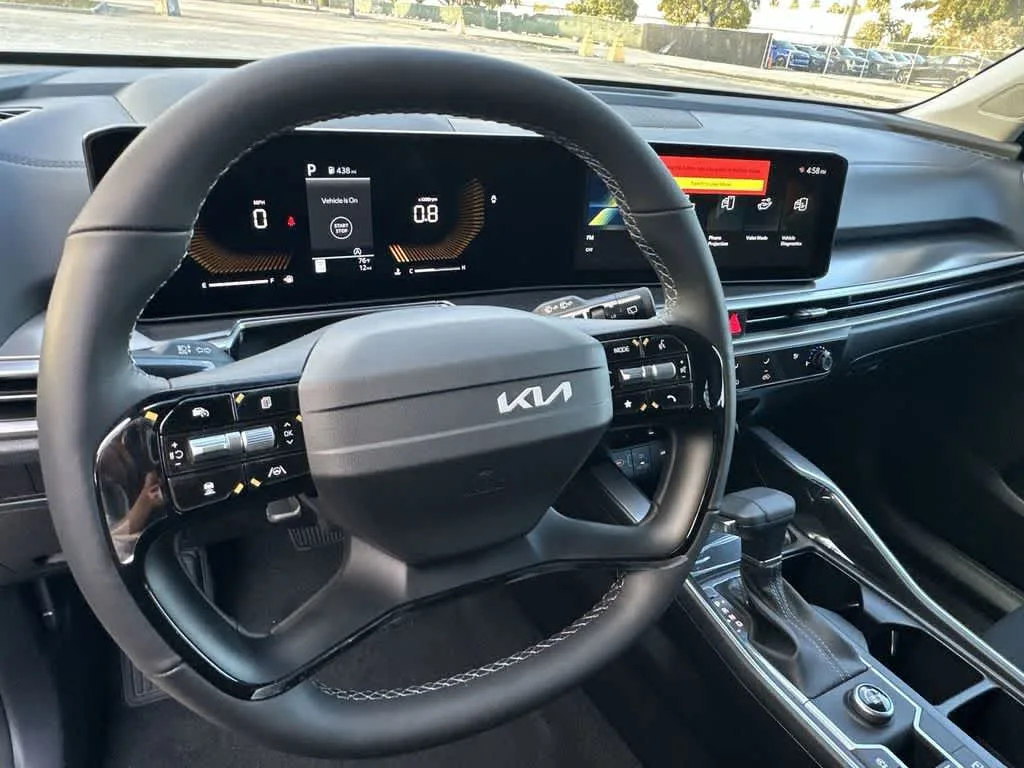 2026 Kia Sorento LX photo 13