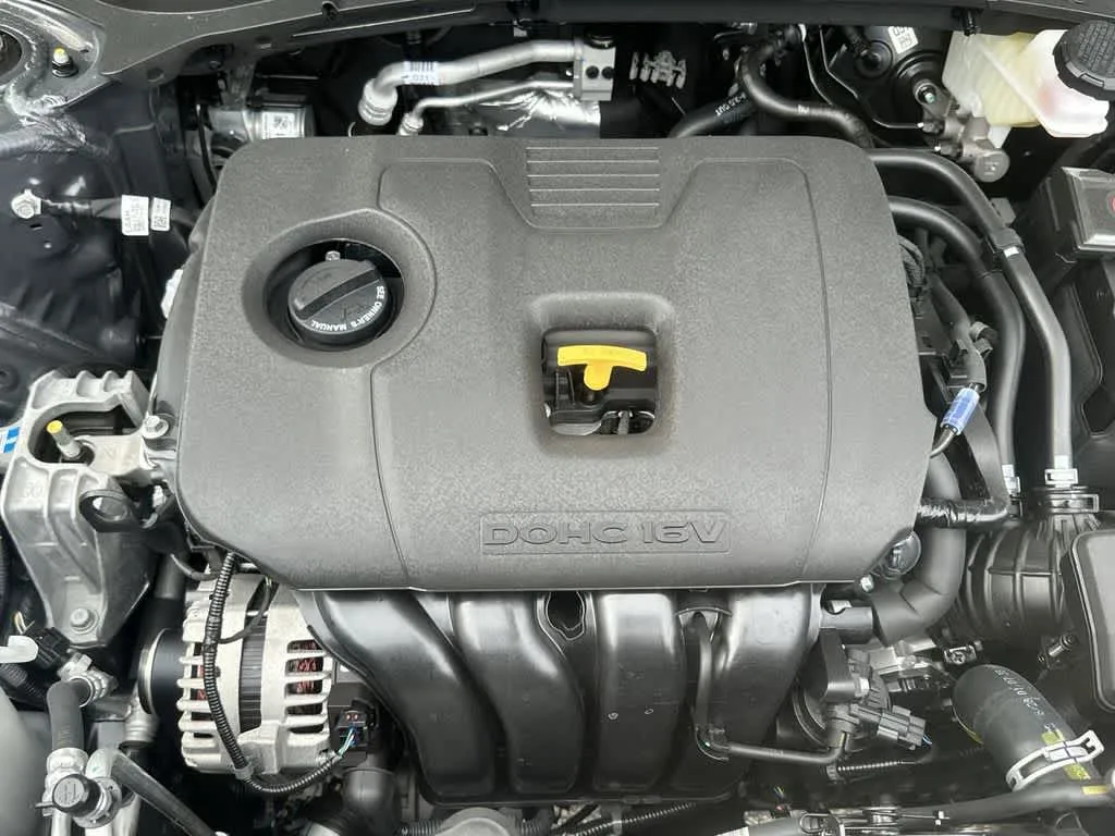 2026 Kia Seltos EX photo 12