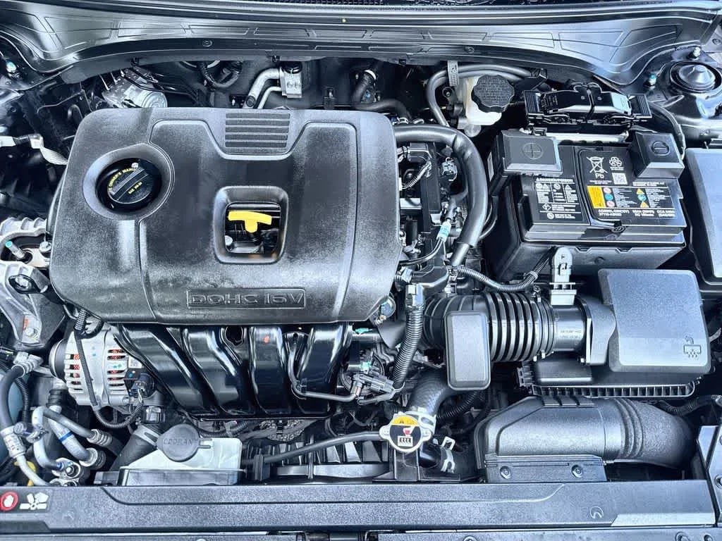 2024 Kia Forte LXS photo 12
